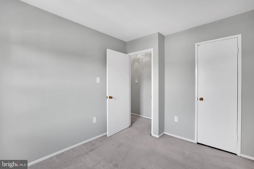 12105 BIRDSEYE TERRACE