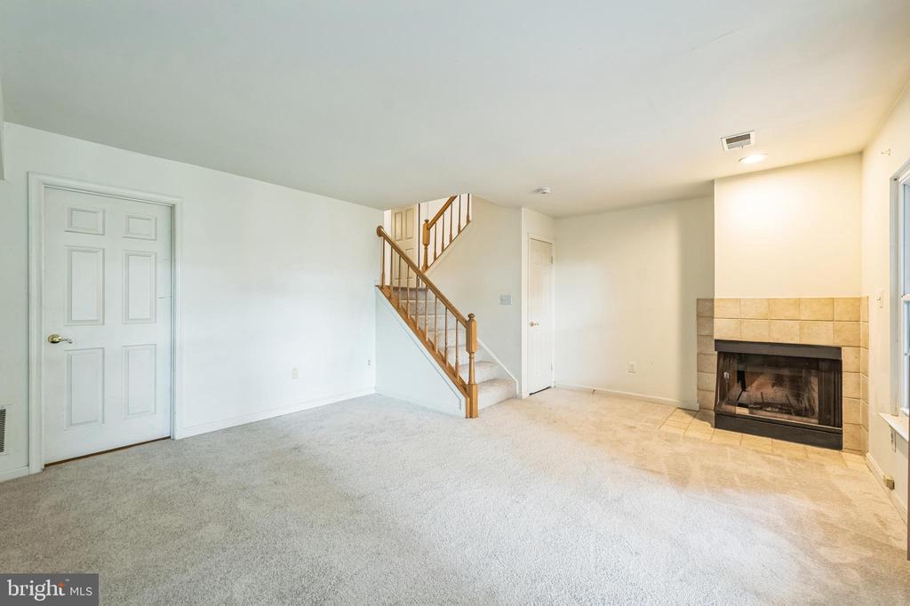 11 MORNING BREEZE COURT