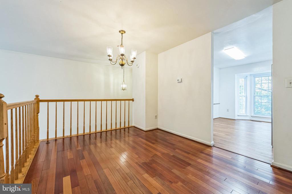 11 MORNING BREEZE COURT