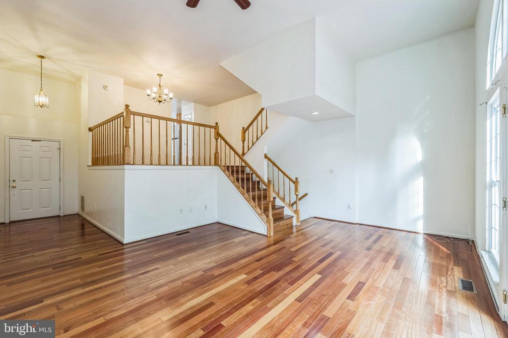 11 MORNING BREEZE COURT