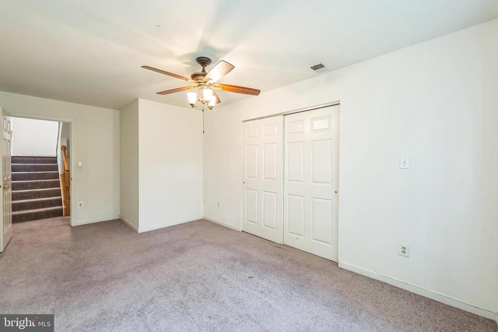 11 MORNING BREEZE COURT