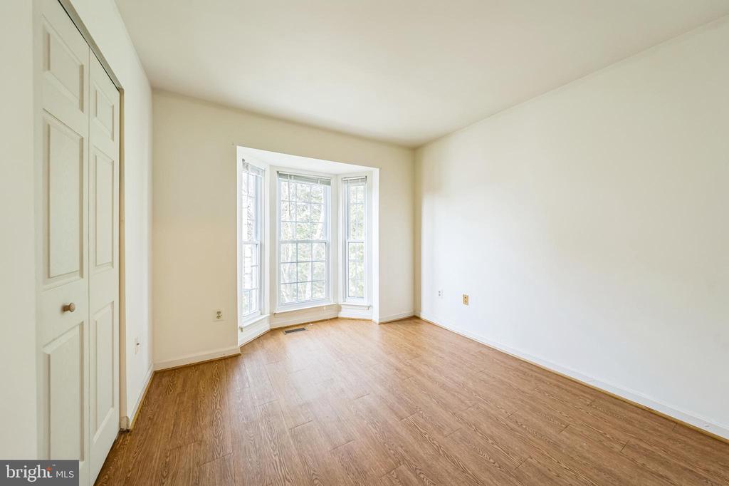 11 MORNING BREEZE COURT