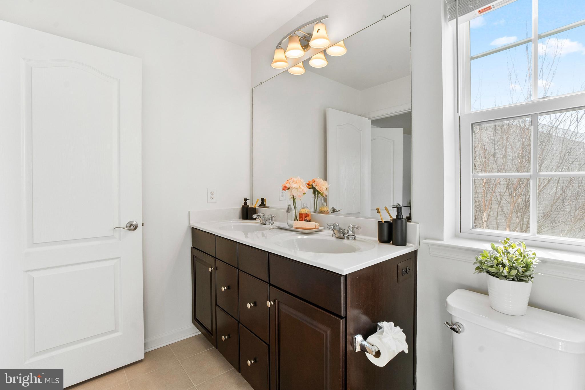 12718 LONGFORD GLEN DRIVE