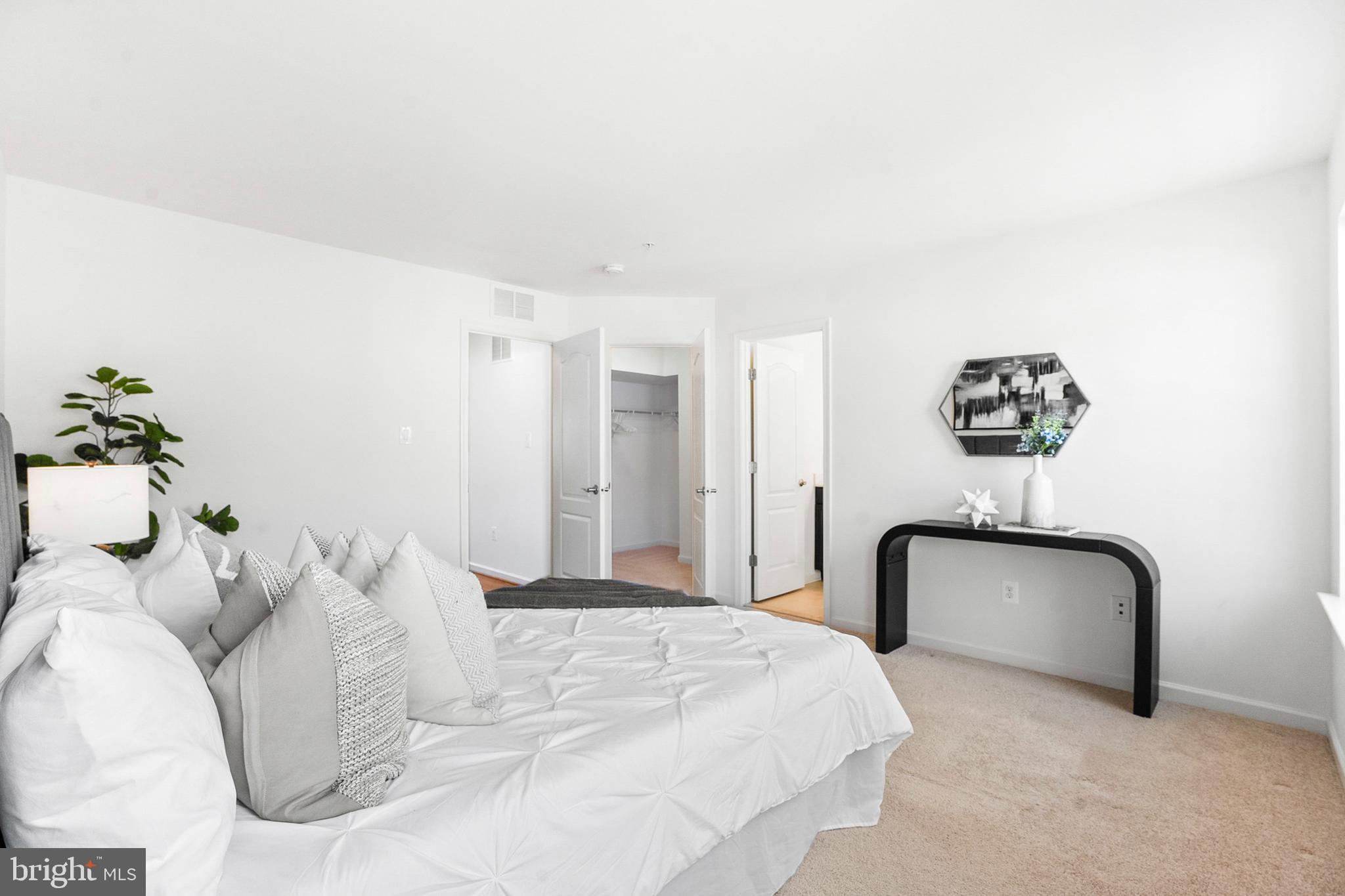 12718 LONGFORD GLEN DRIVE