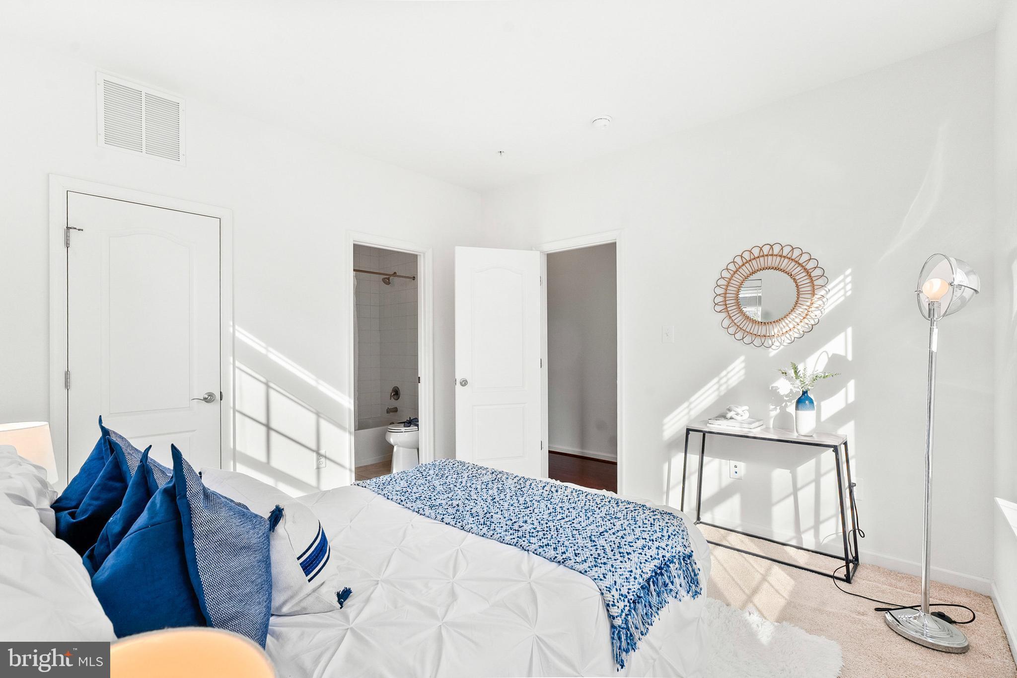 12718 LONGFORD GLEN DRIVE