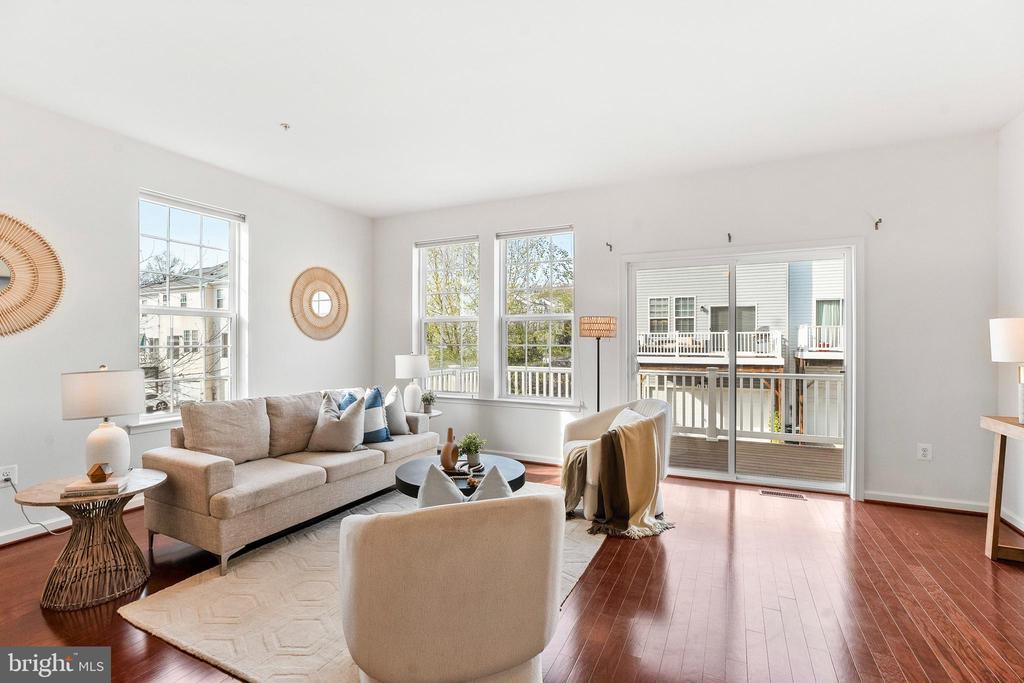 12718 LONGFORD GLEN DRIVE