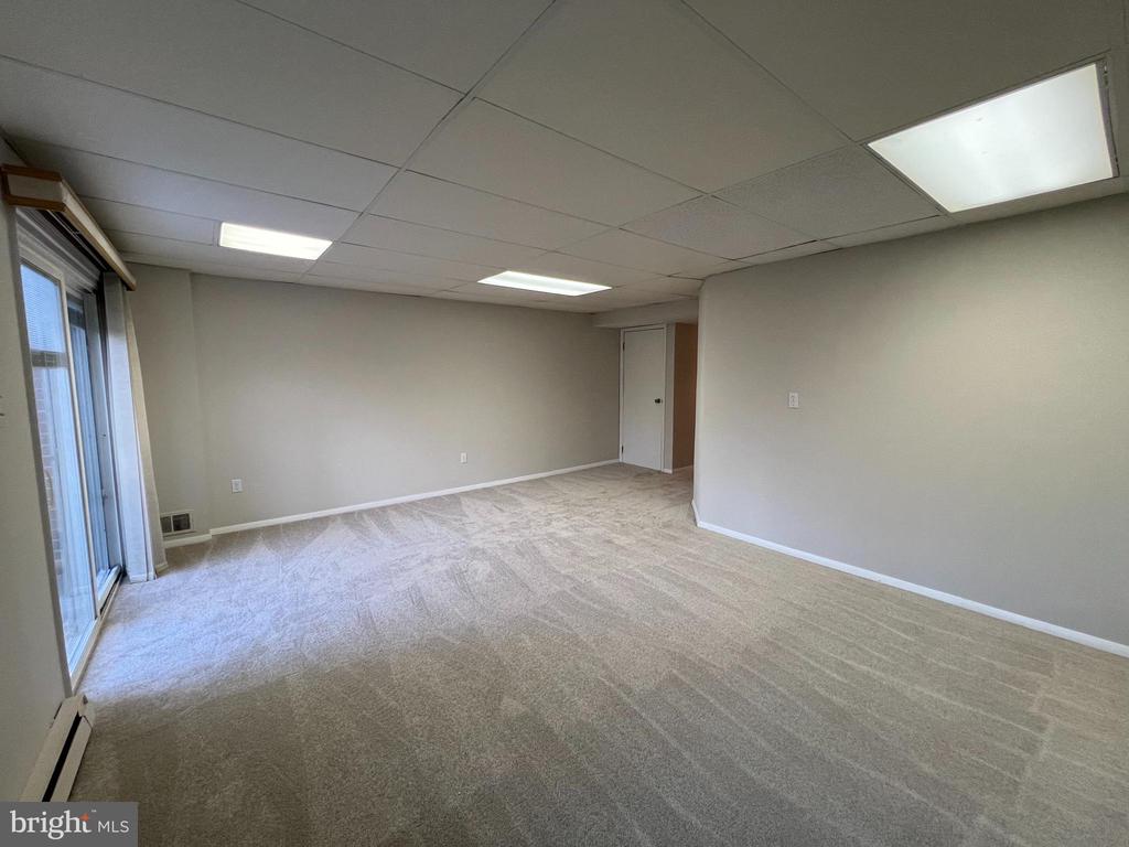 47 MIDLINE COURT