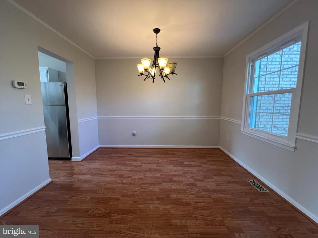 47 MIDLINE COURT