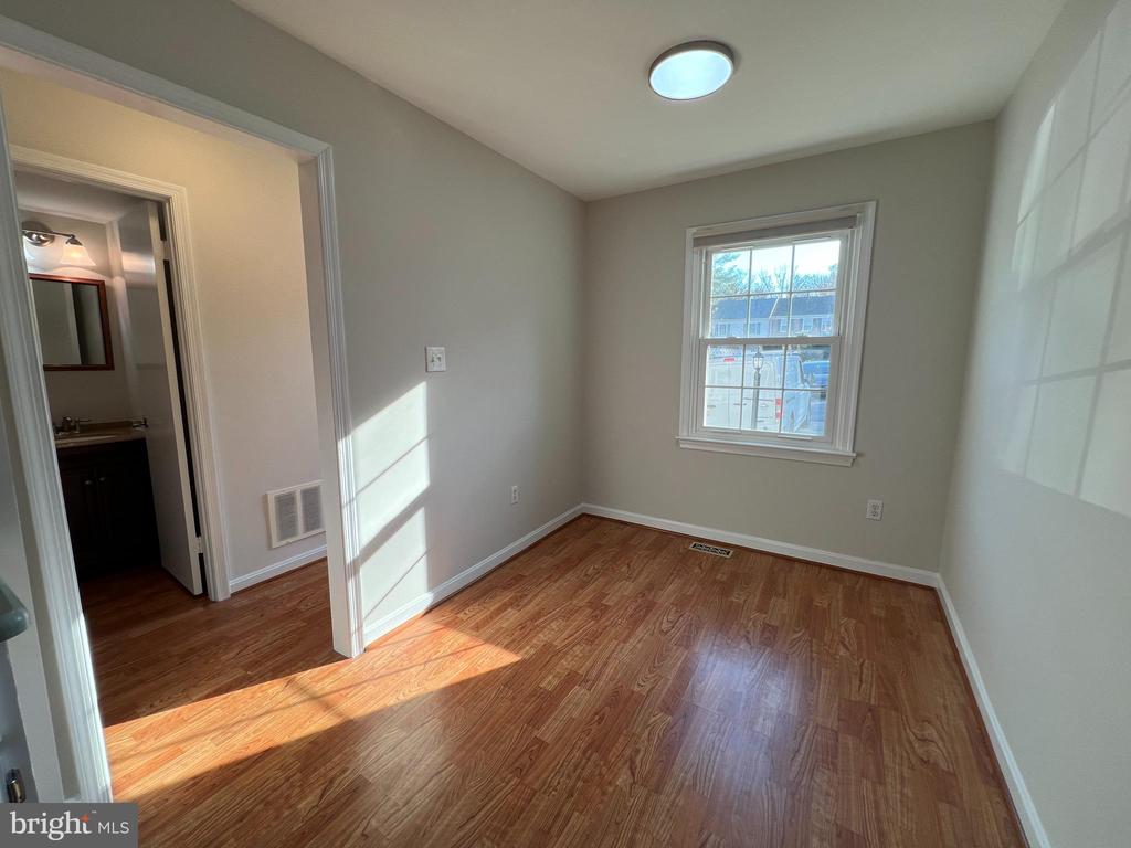 47 MIDLINE COURT