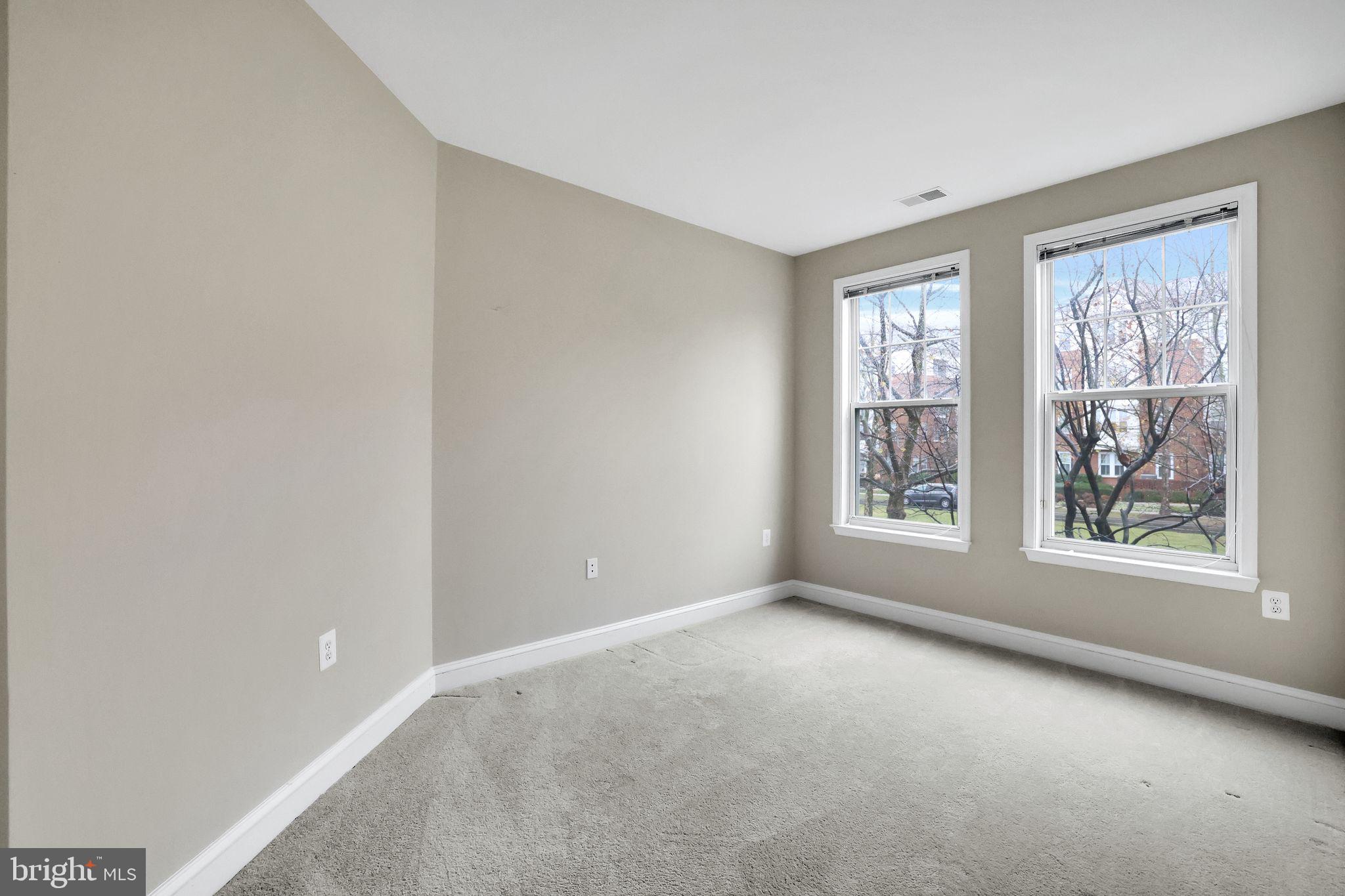 500 KING FARM BOULEVARD 208