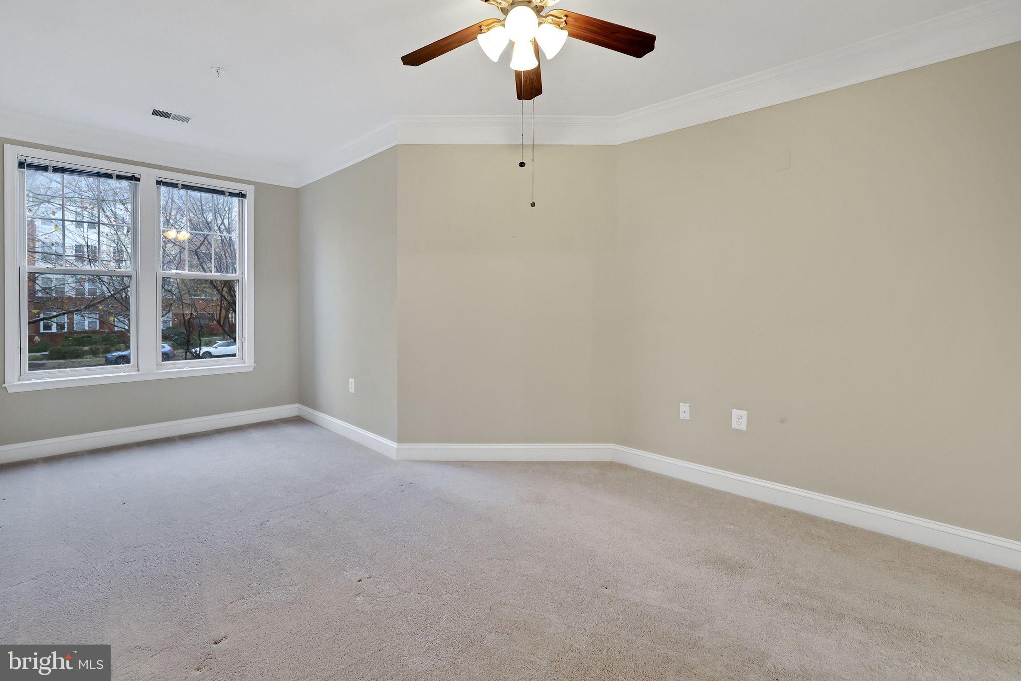 500 KING FARM BOULEVARD 208