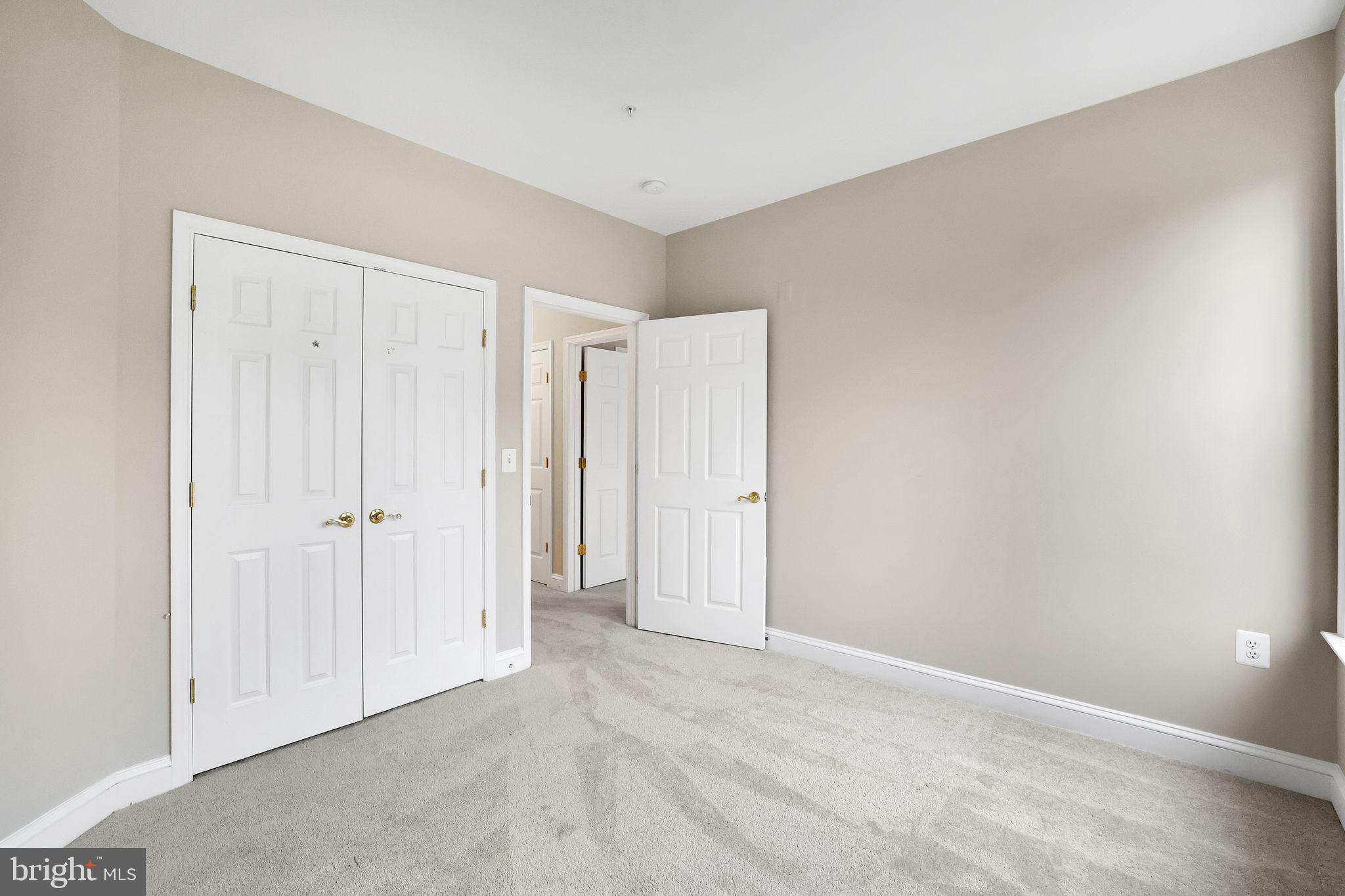 500 KING FARM BOULEVARD 208