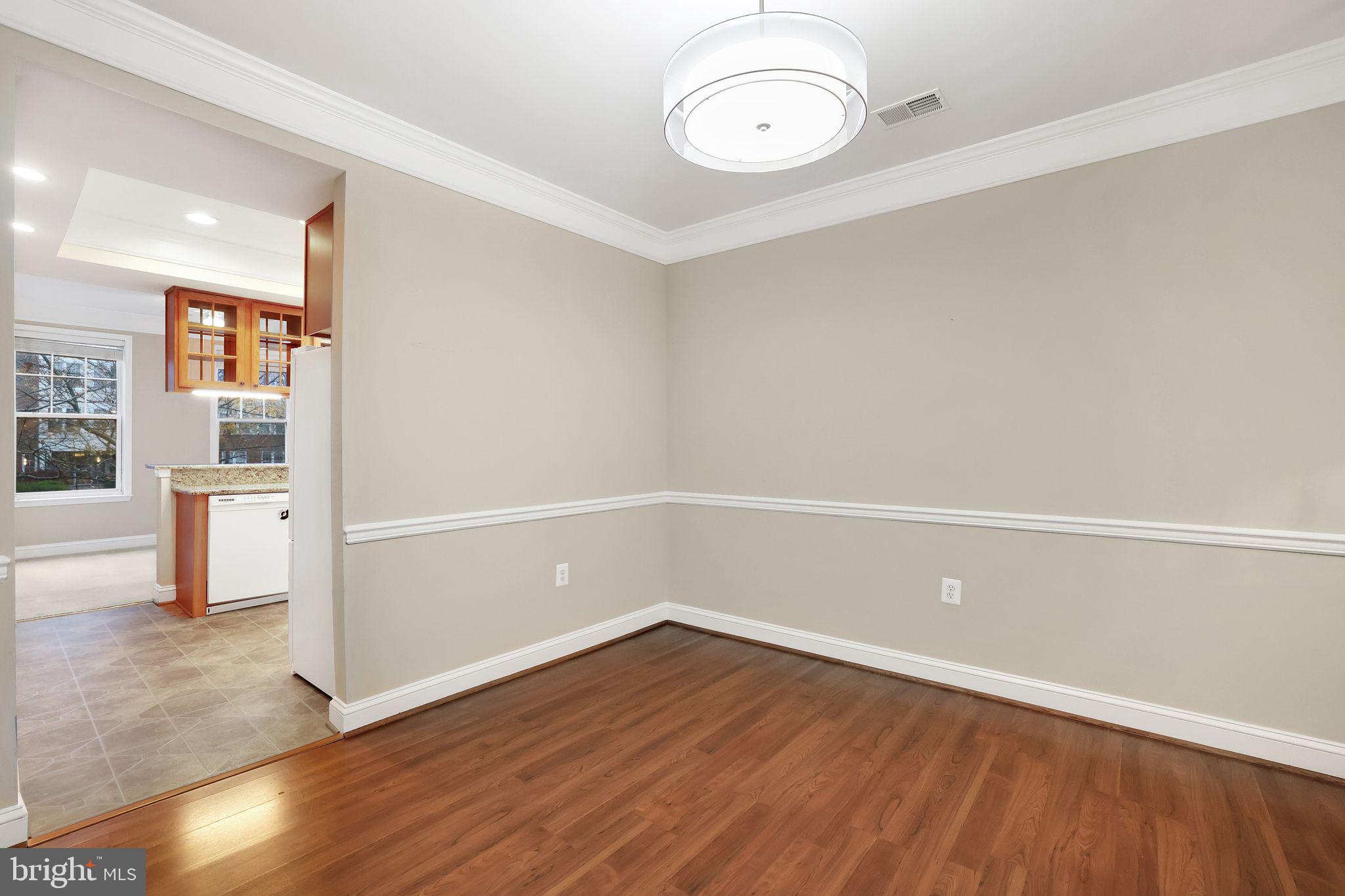 500 KING FARM BOULEVARD 208