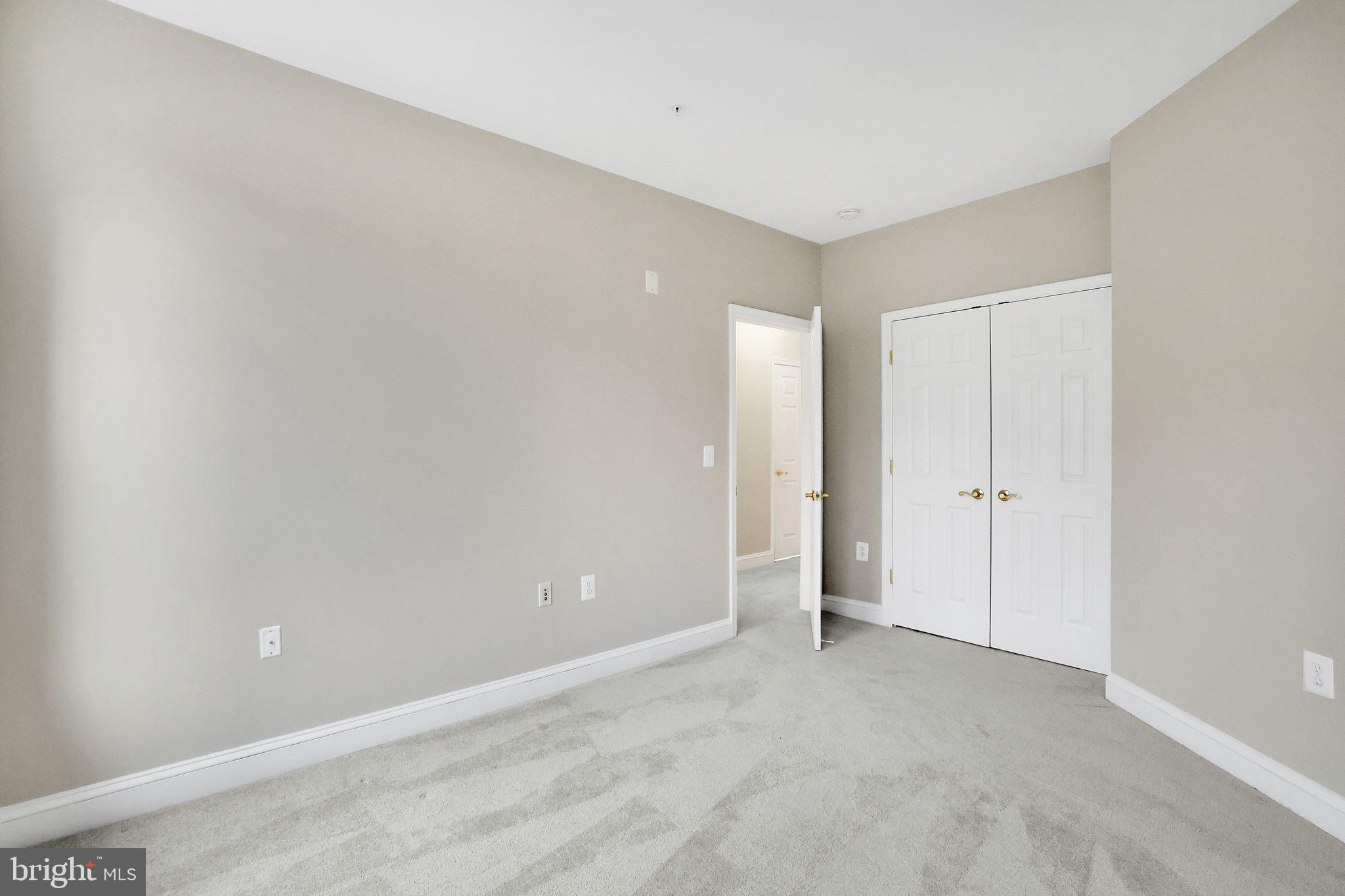 500 KING FARM BOULEVARD 208