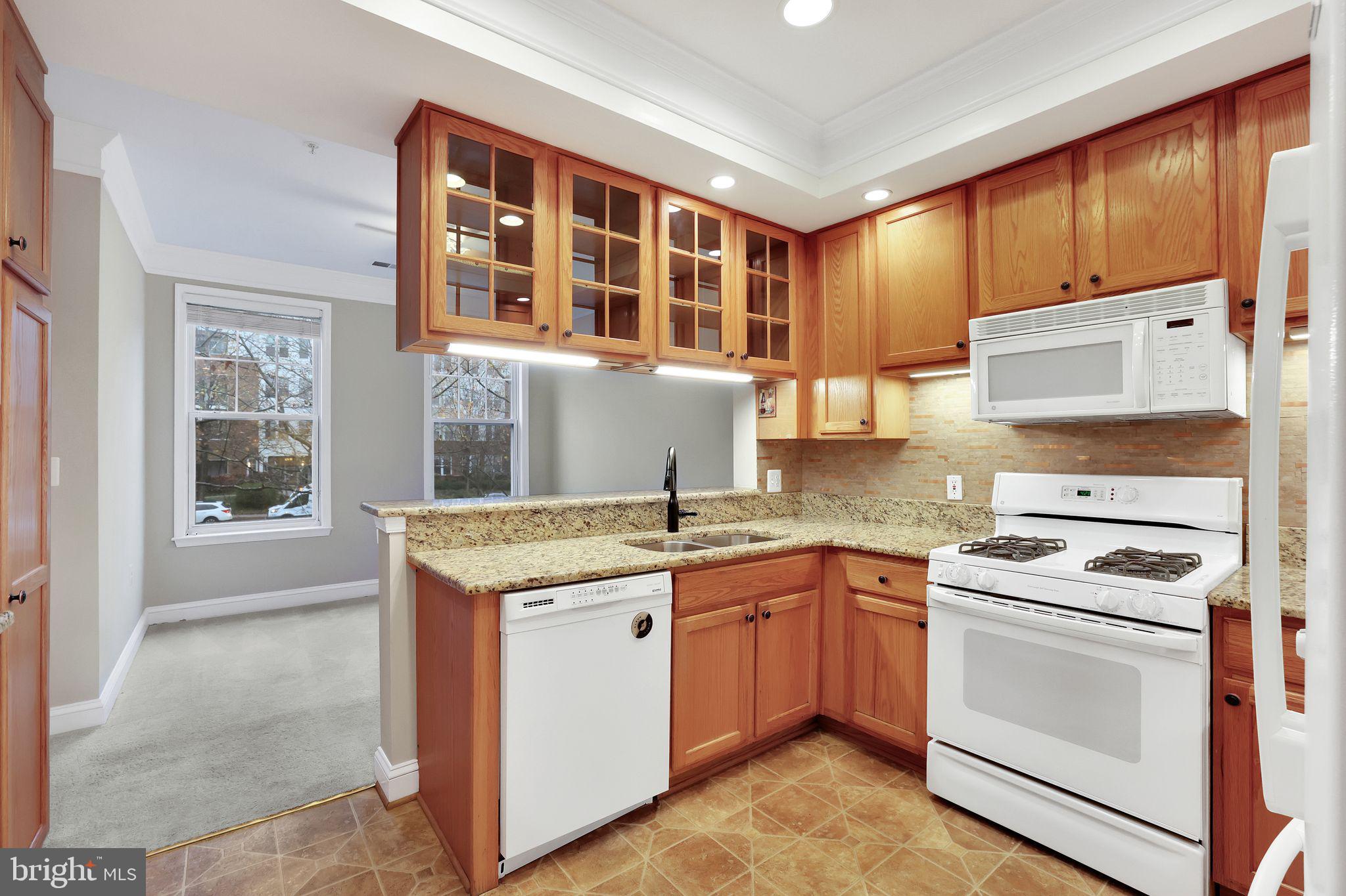 500 KING FARM BOULEVARD 208