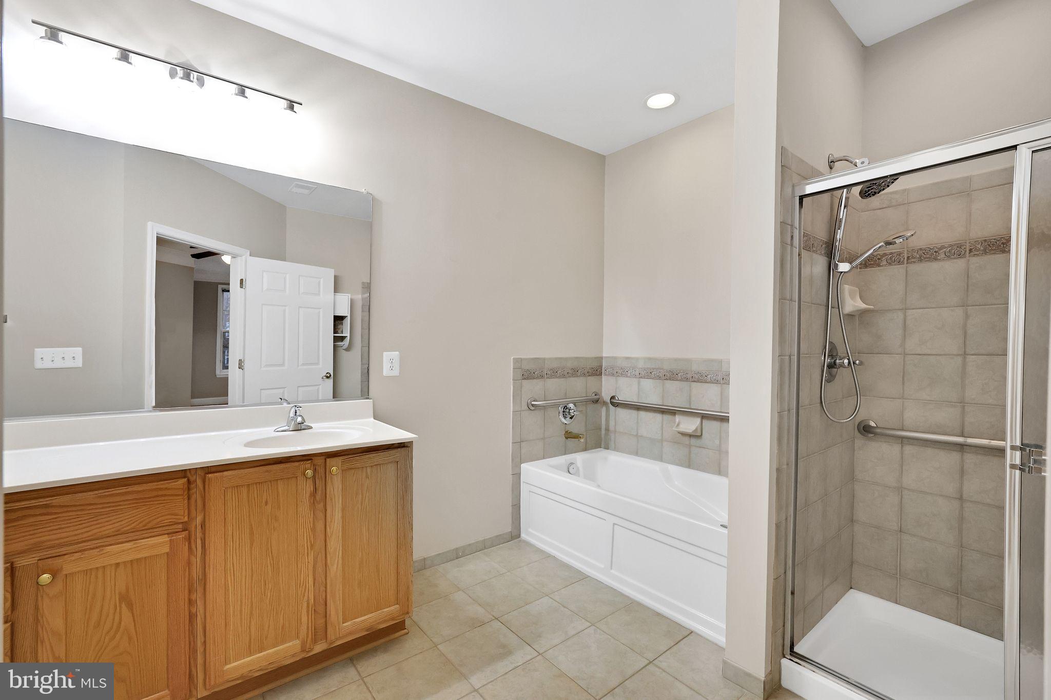 500 KING FARM BOULEVARD 208