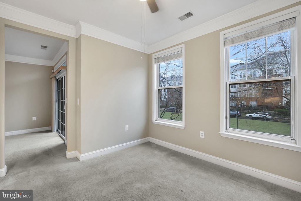 500 KING FARM BOULEVARD 208