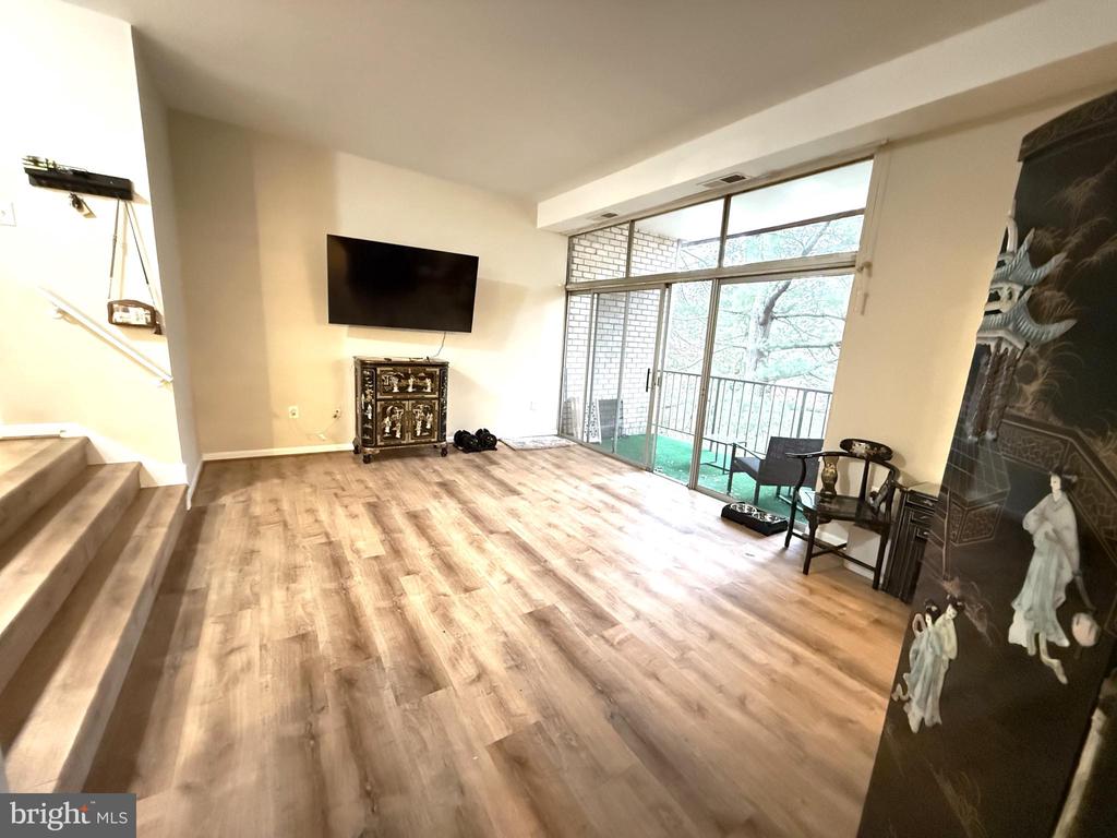 14450 PARKVALE ROAD 14450 -5
