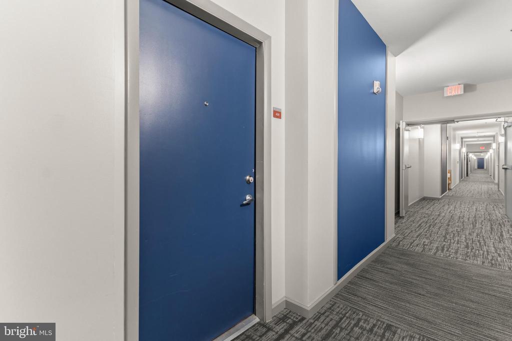 1201 EAST-WEST HIGHWAY 409