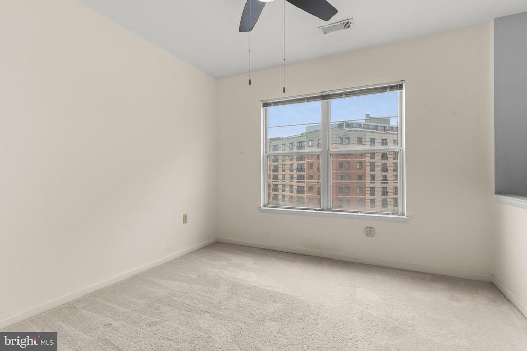 1201 EAST-WEST HIGHWAY 409