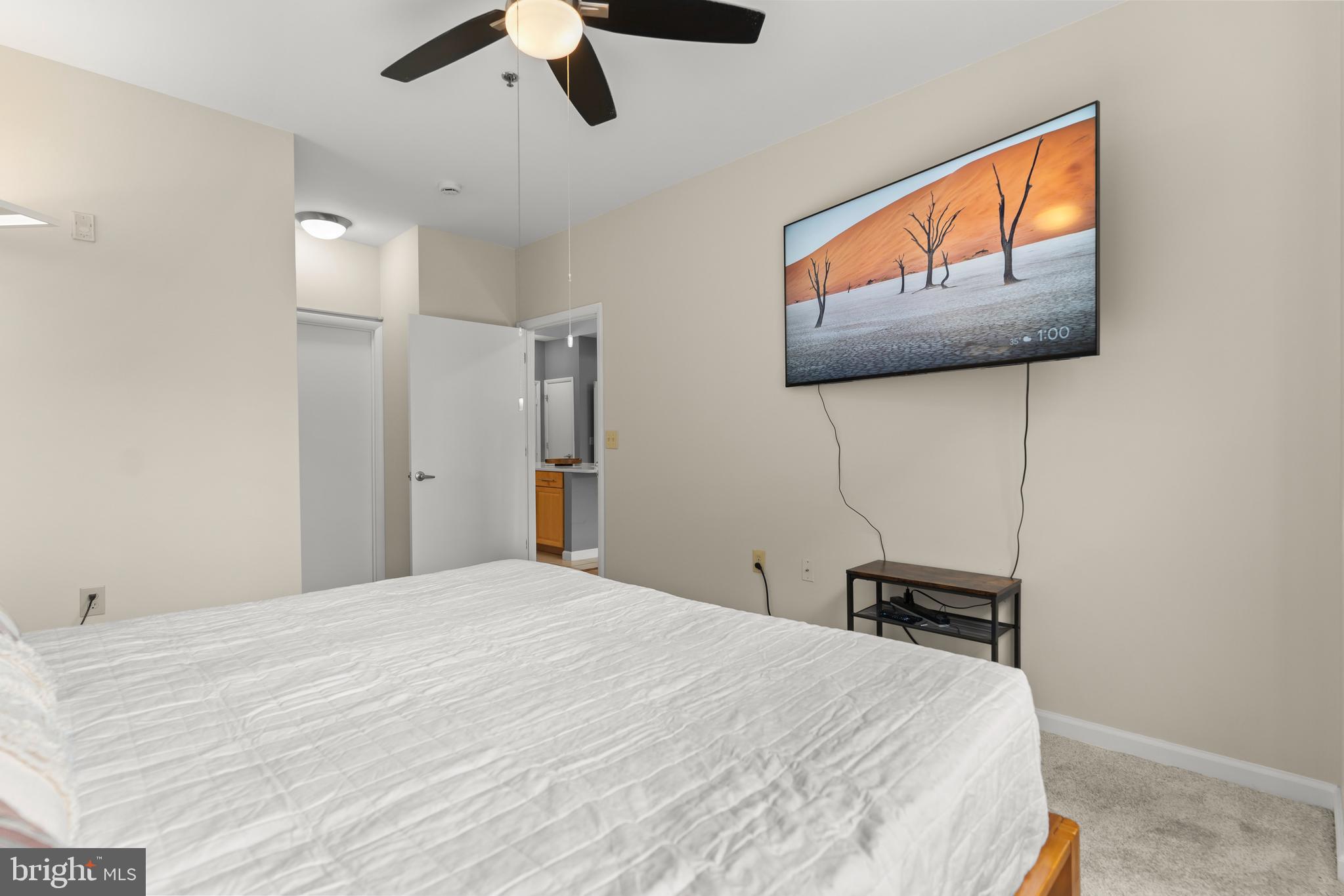 1201 EAST-WEST HIGHWAY 409