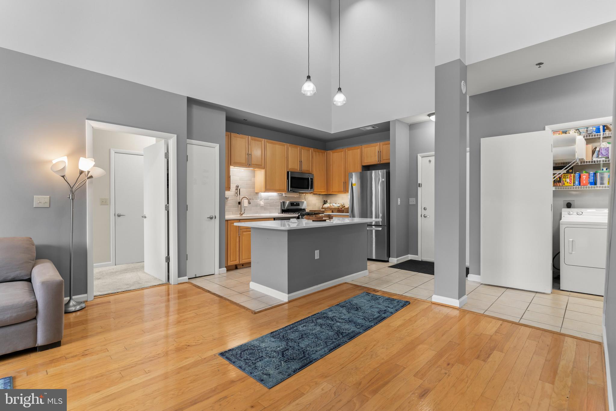 1201 EAST-WEST HIGHWAY 409