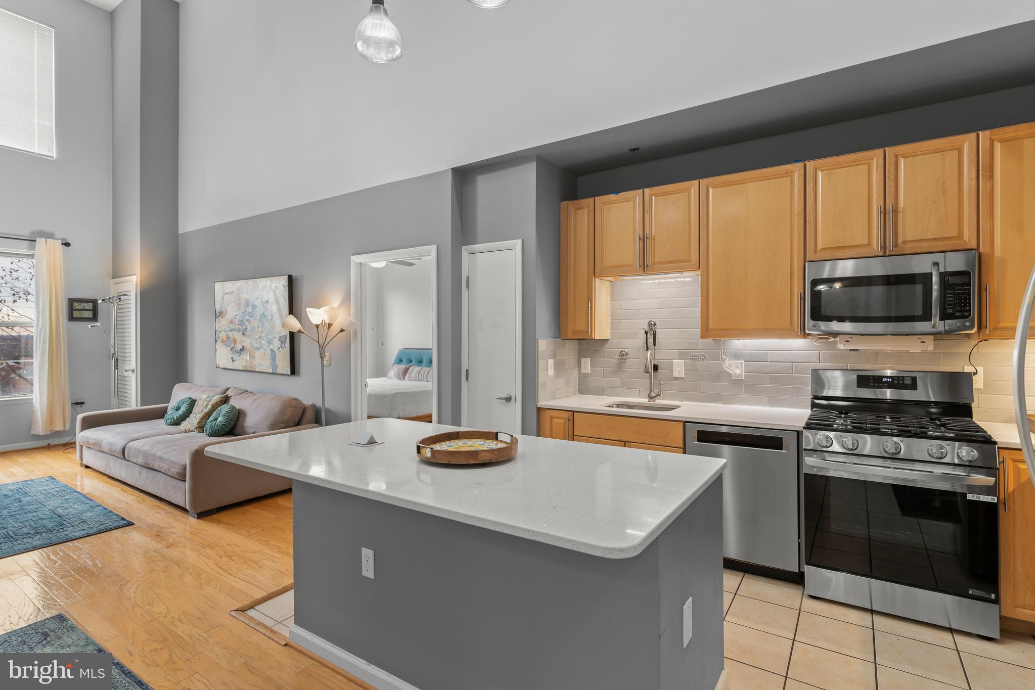 1201 EAST-WEST HIGHWAY 409