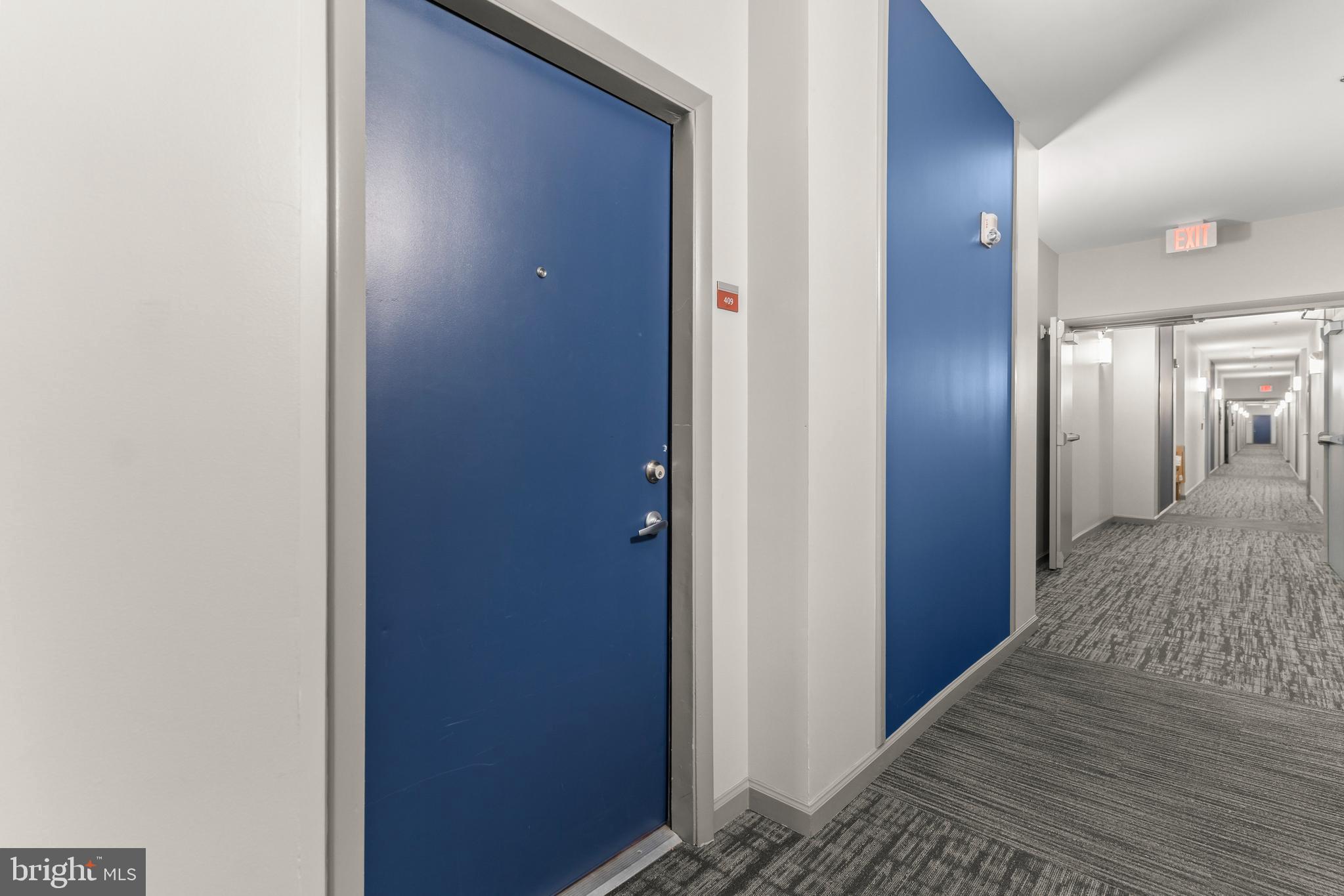 1201 EAST-WEST HIGHWAY 409