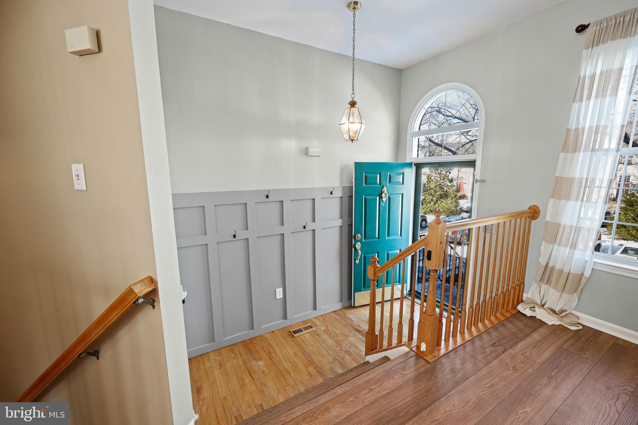 9 BATTERY BEND COURT