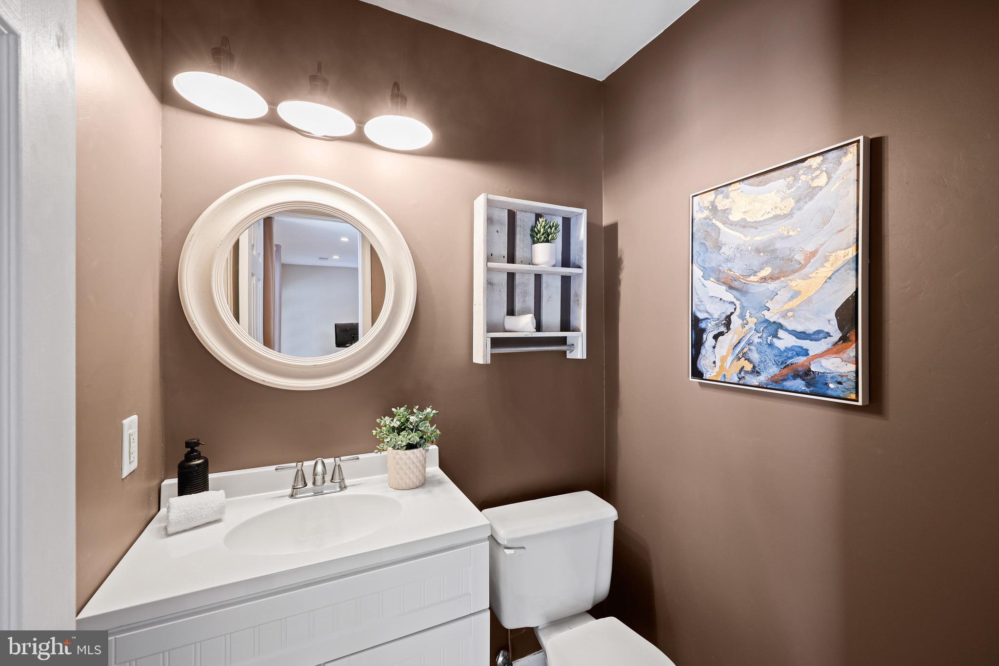 9 BATTERY BEND COURT