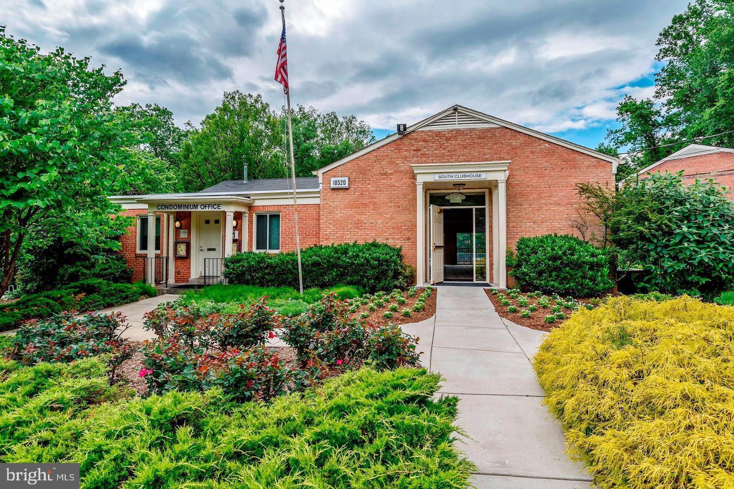 10509 MONTROSE AVENUE M-2