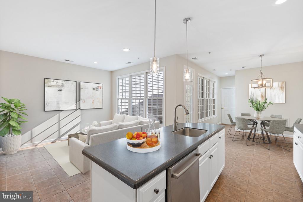 208 OAK KNOLL TERRACE