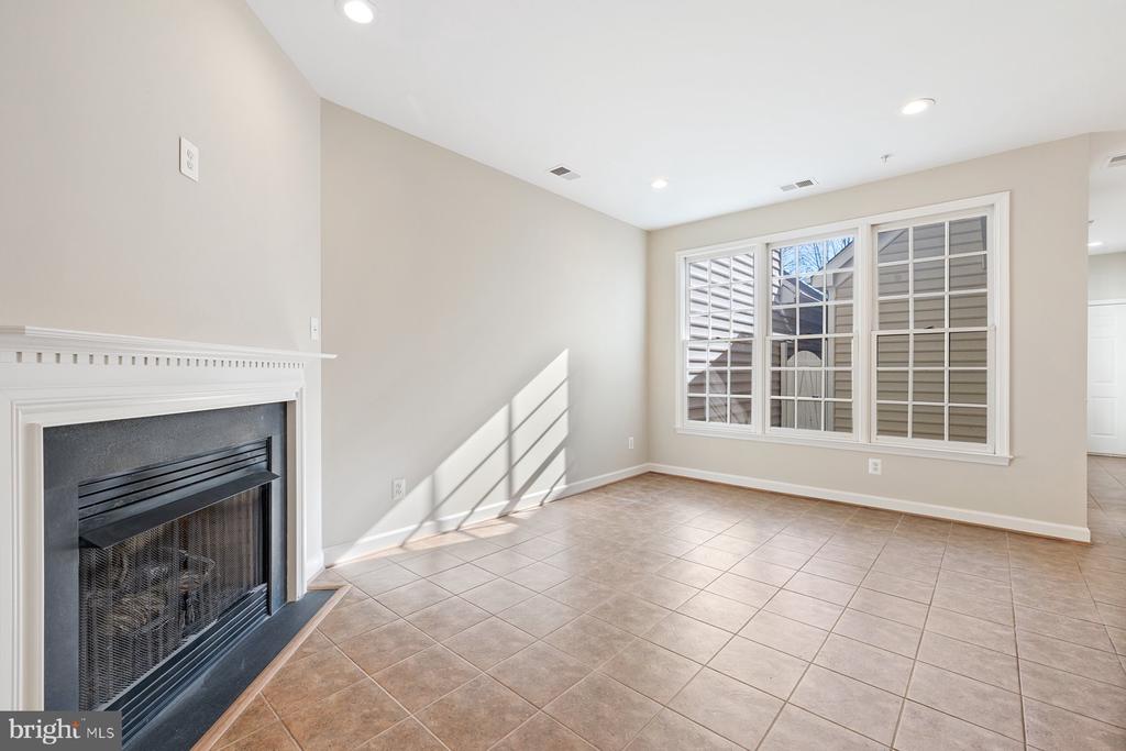 208 OAK KNOLL TERRACE