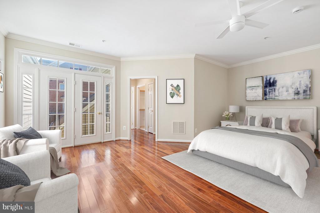 208 OAK KNOLL TERRACE