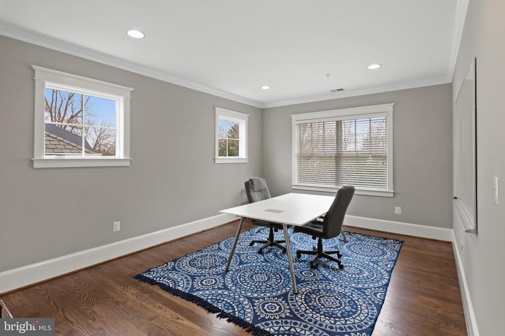 7503 NEWMARKET DRIVE