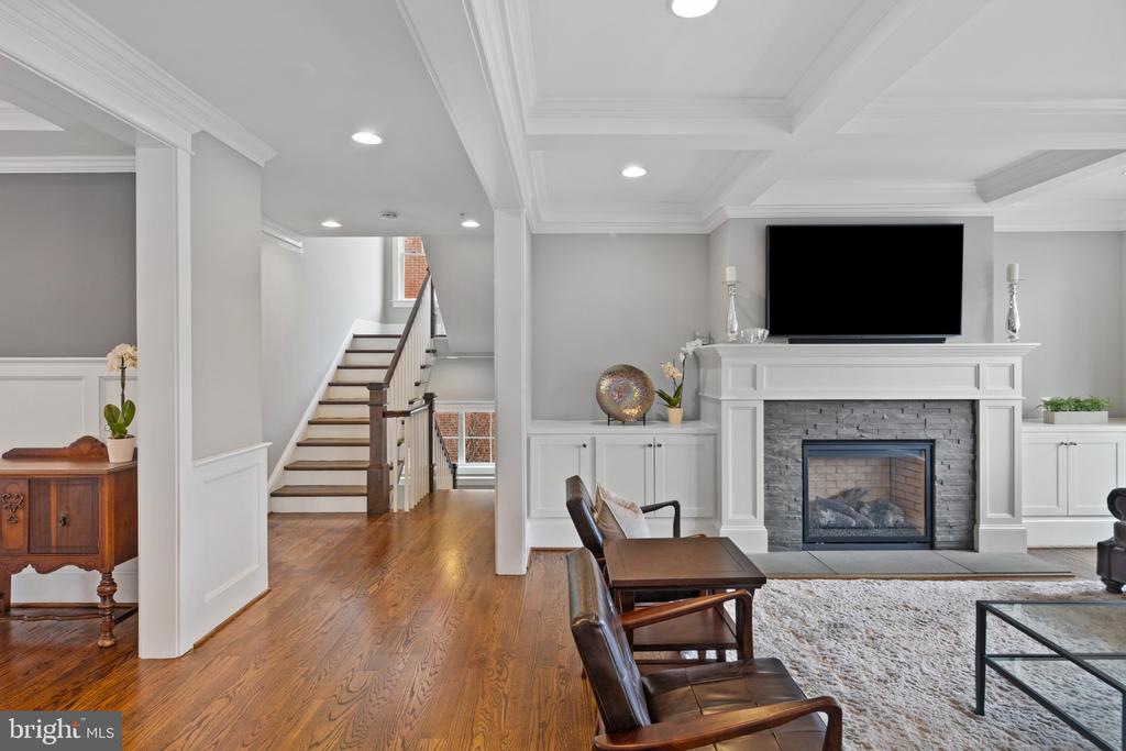 7503 NEWMARKET DRIVE