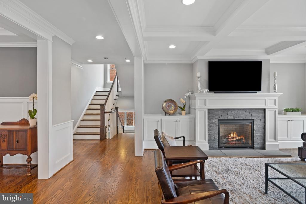 7503 NEWMARKET DRIVE