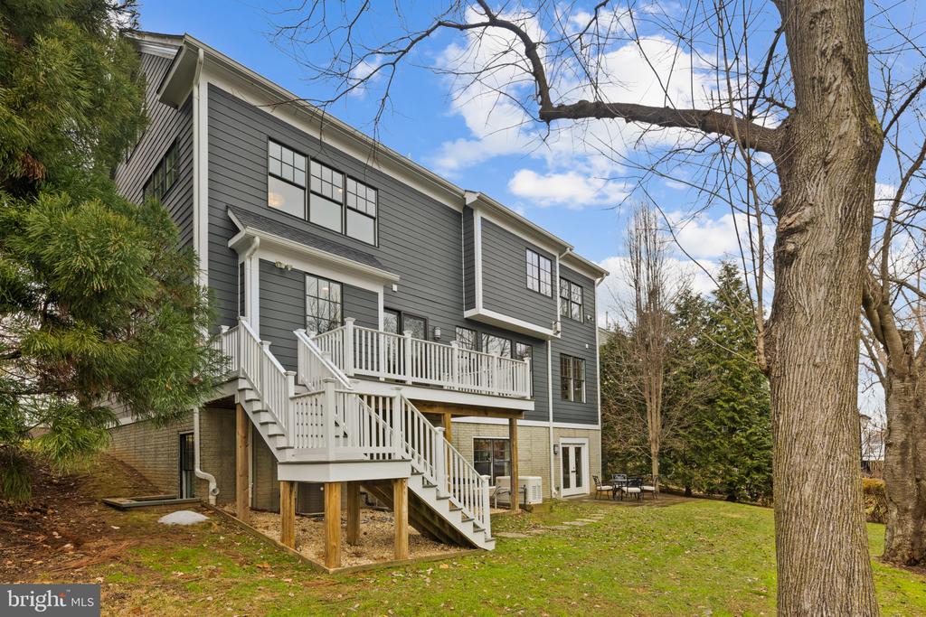 7503 NEWMARKET DRIVE
