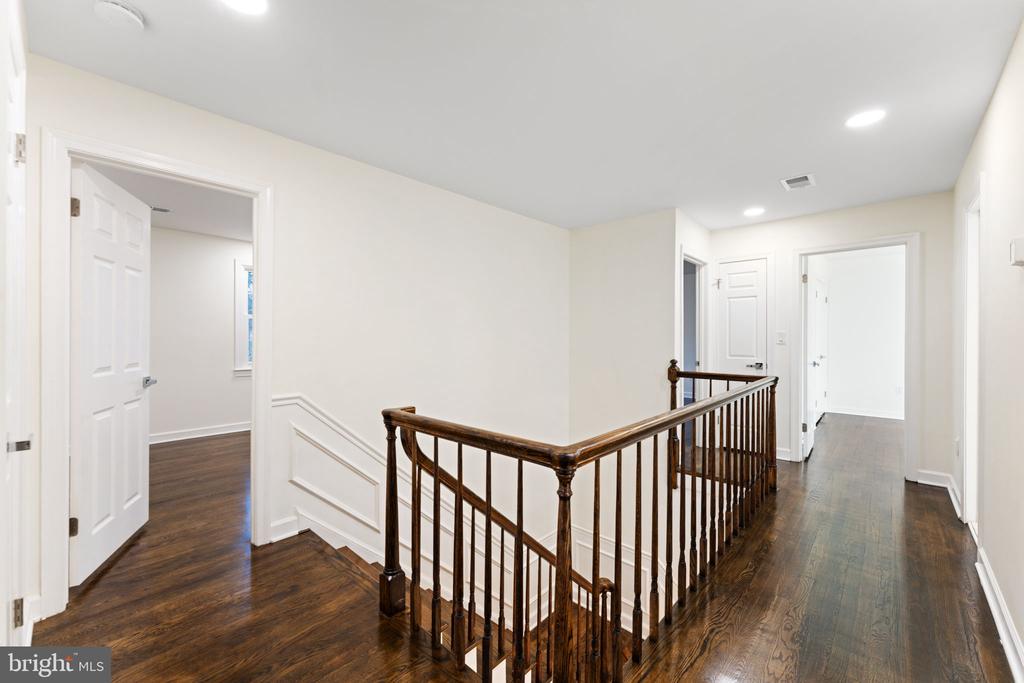 11005 EARLSGATE LANE