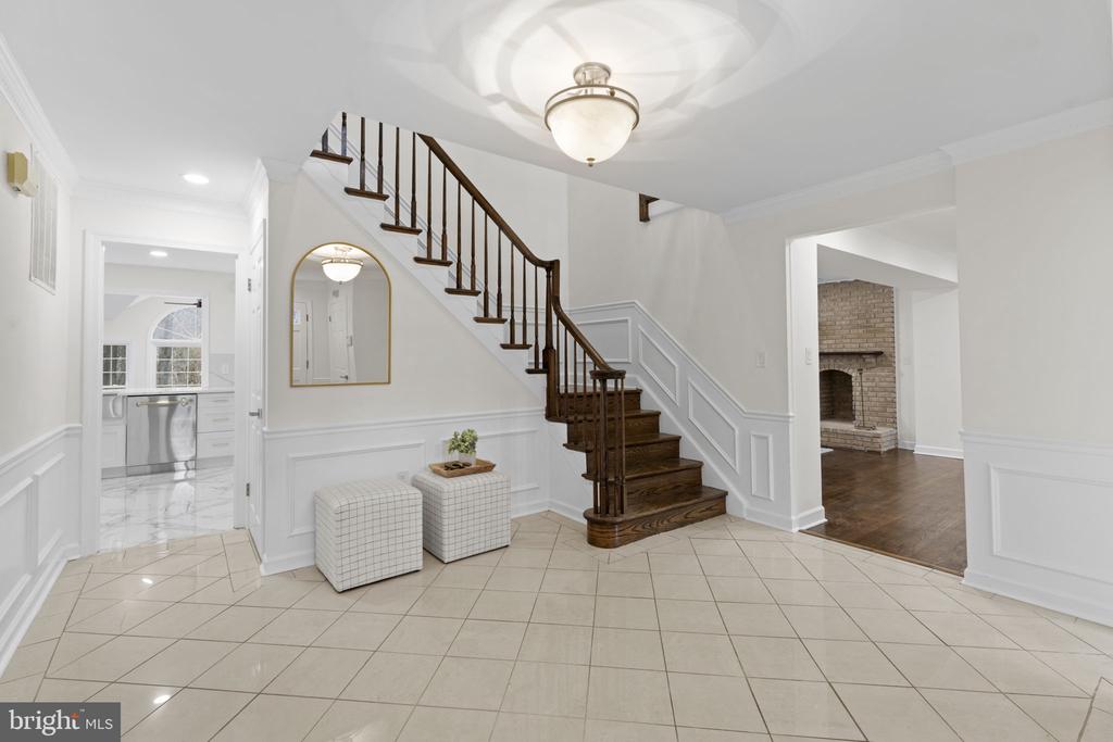 11005 EARLSGATE LANE