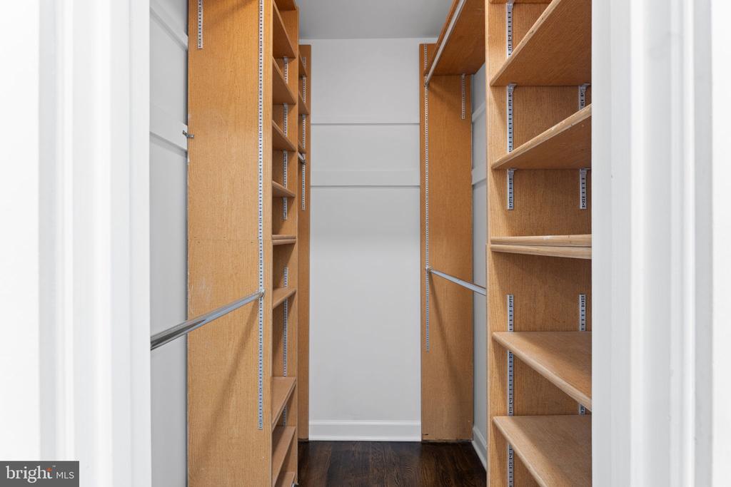 11005 EARLSGATE LANE