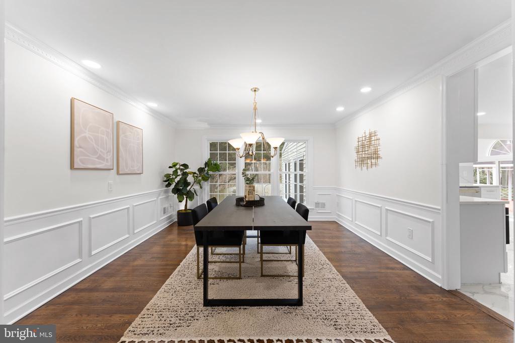 11005 EARLSGATE LANE