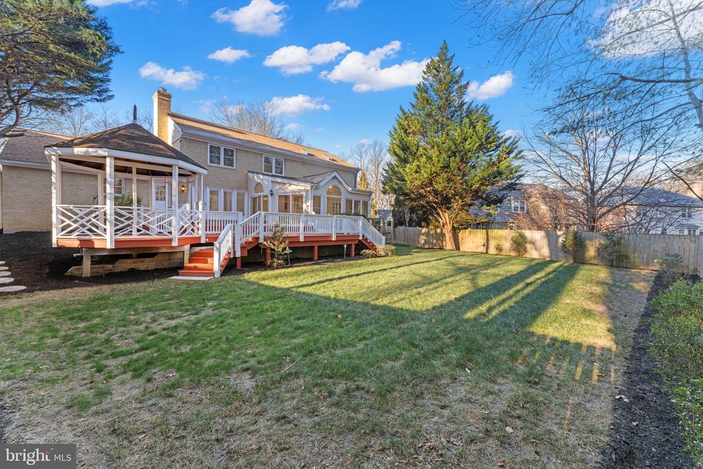 11005 EARLSGATE LANE