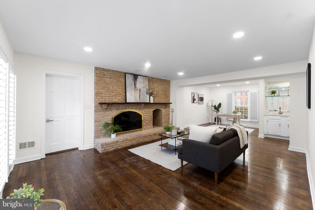 11005 EARLSGATE LANE