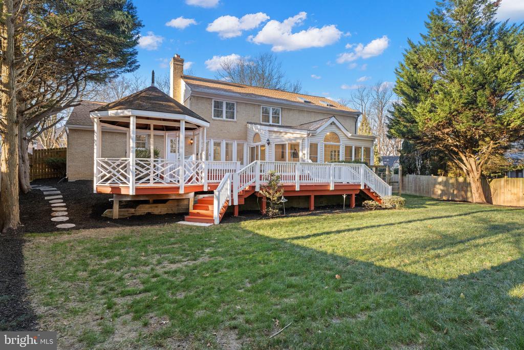 11005 EARLSGATE LANE