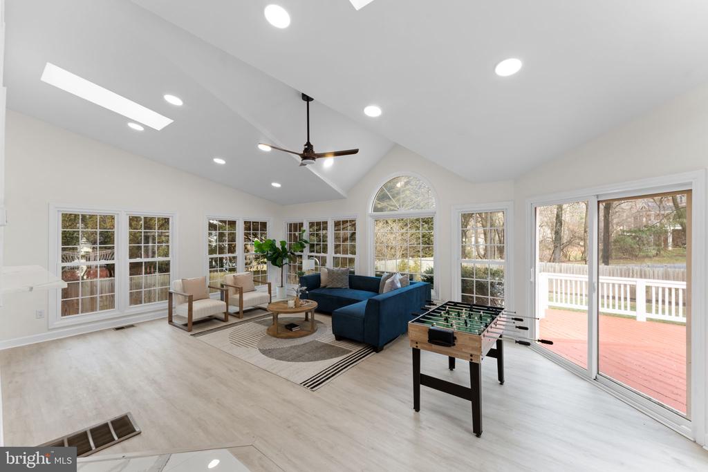 11005 EARLSGATE LANE
