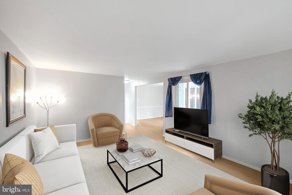 10511 CAMBRIDGE COURT