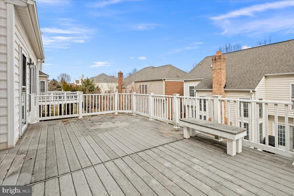 102 DEEP TRAIL LANE