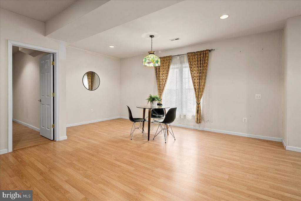 102 DEEP TRAIL LANE
