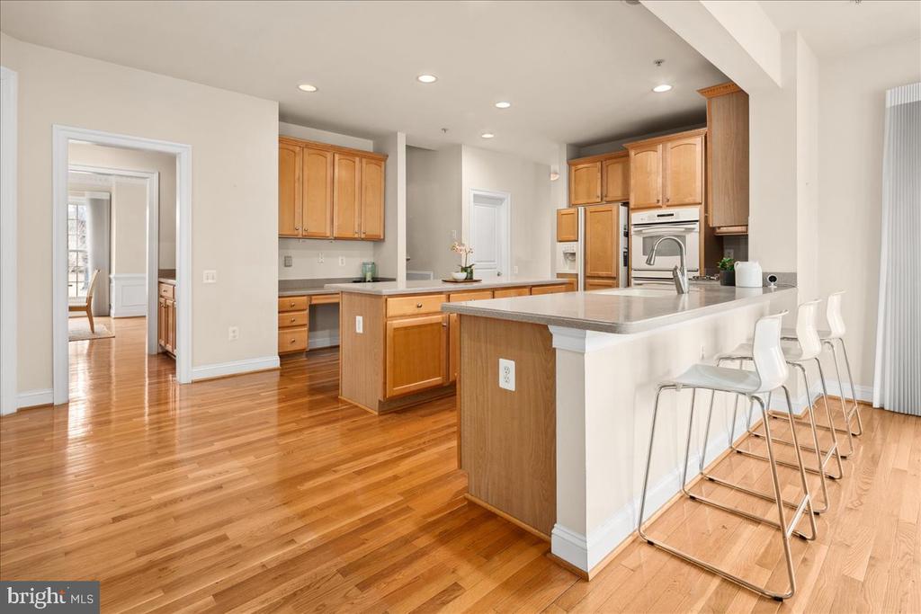 102 DEEP TRAIL LANE